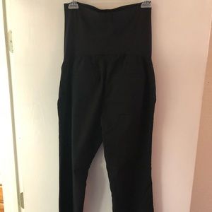 MATERNITY black work pant / slacks with pockets
